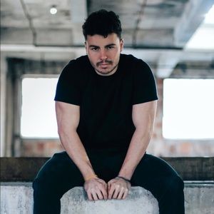 Meet your Posher, Mitchell